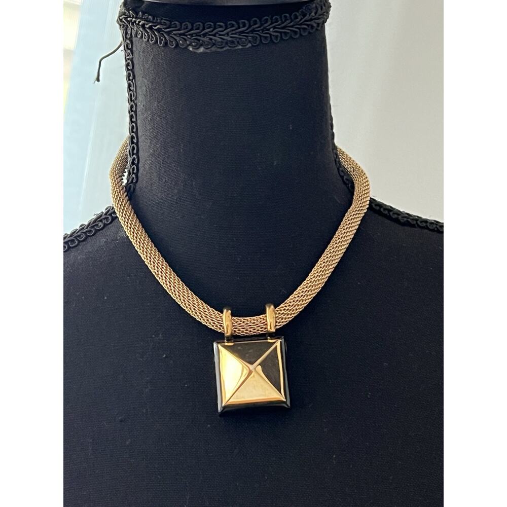 Vintage
 Anne Klein Necklace Gold Tone Mesh Square Pendant Runway 16” Choker